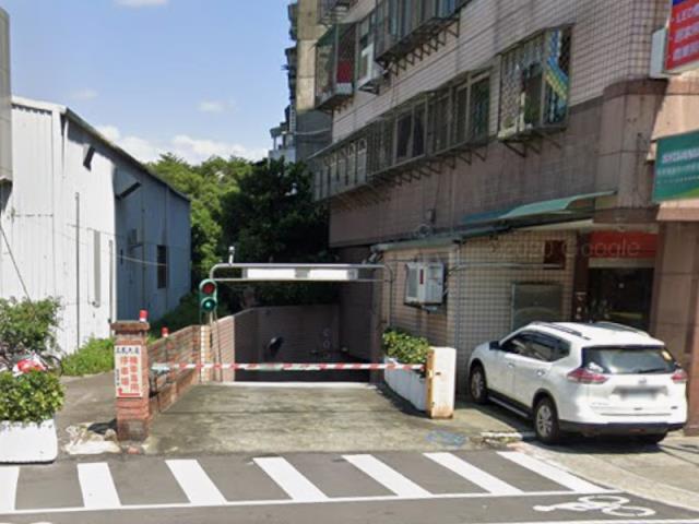 新北大樓法拍-7