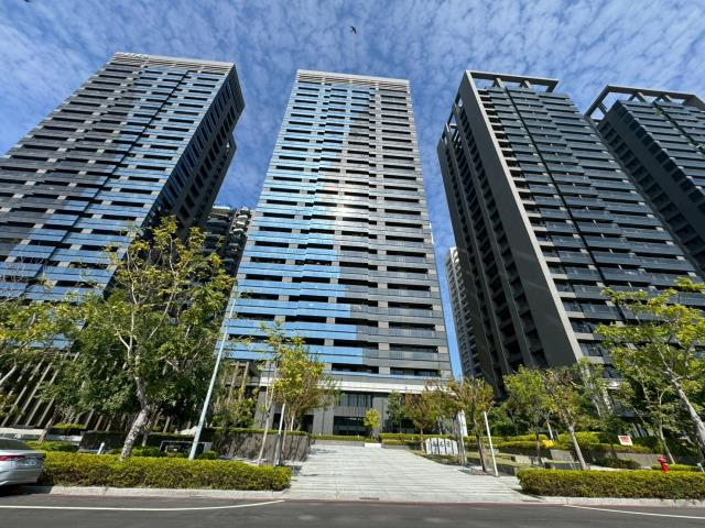 高雄橋頭法拍大樓-7