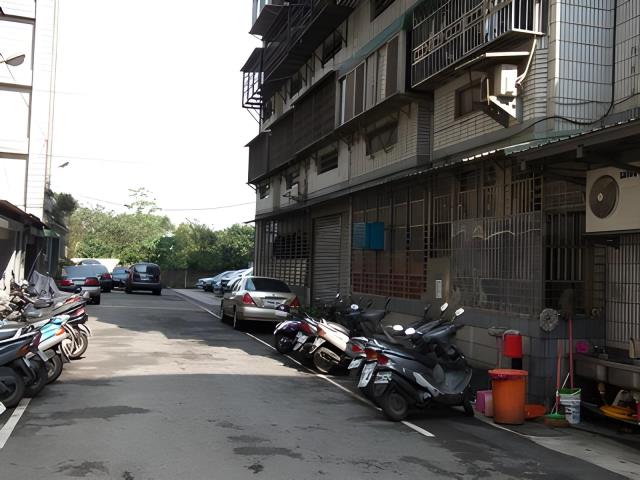 新北三峽法拍華廈-2