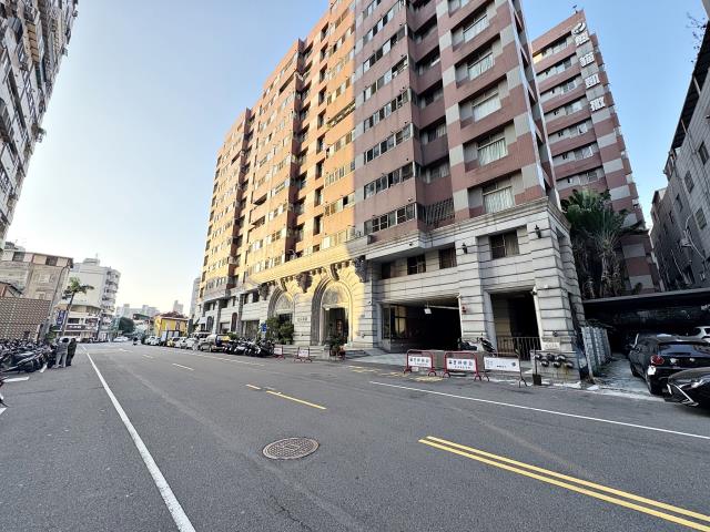 台中南屯商辦-1