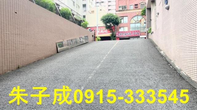 高雄三民區大樓-1