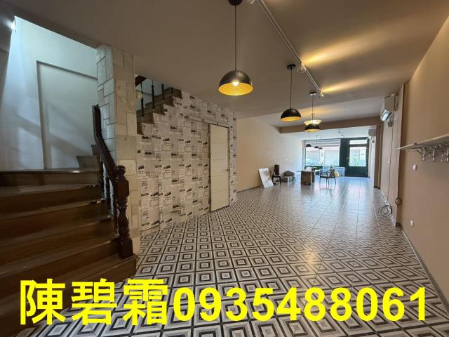 東區店面-11