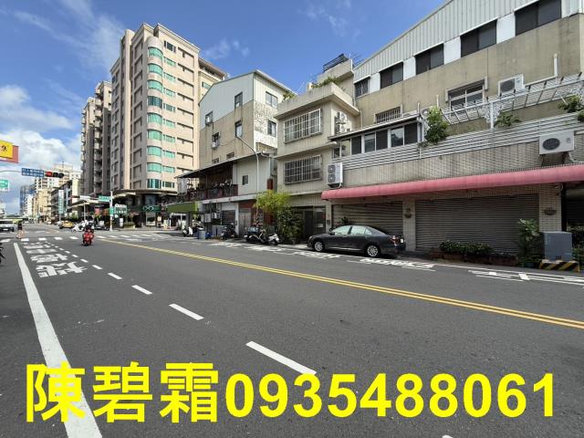 東區店面-12