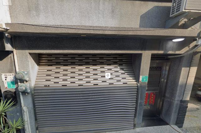 台南法拍透天-4