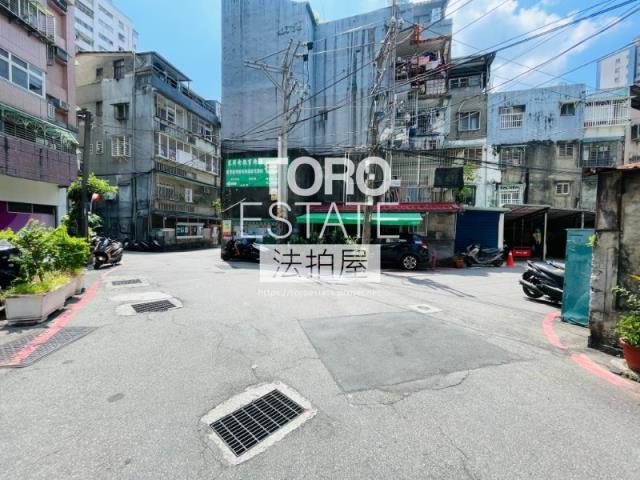 新北大樓法拍-8