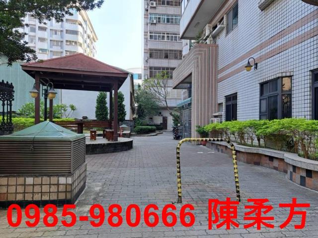 嘉義西區大樓-1