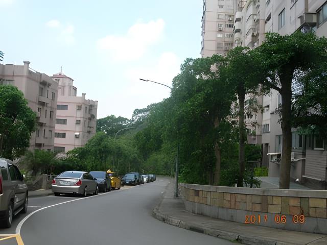 台北文山區法拍大樓-3