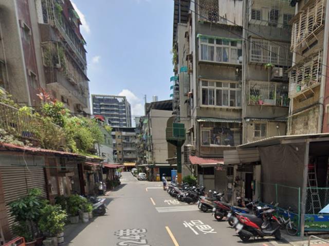 新北新莊大樓法拍-7