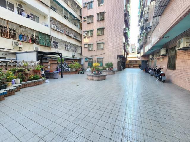 台南東區大樓-1