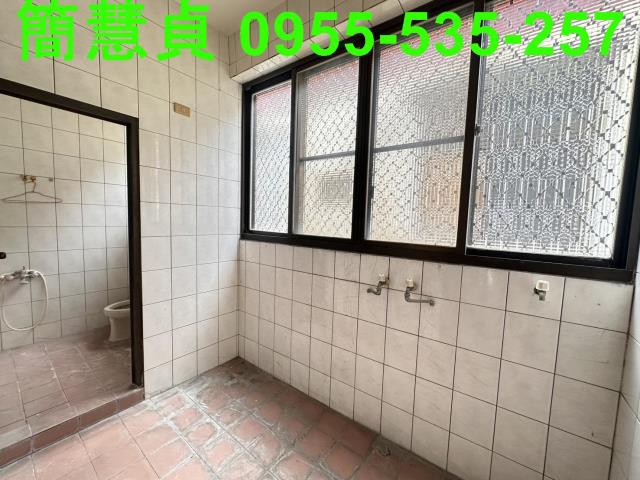 南投草屯透天-8