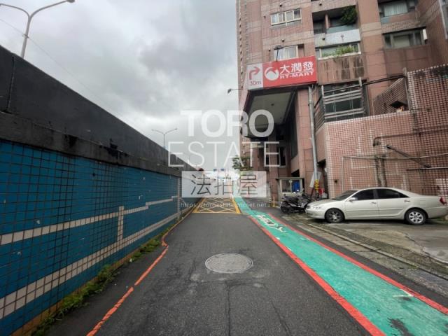 新店拍賣大樓-7