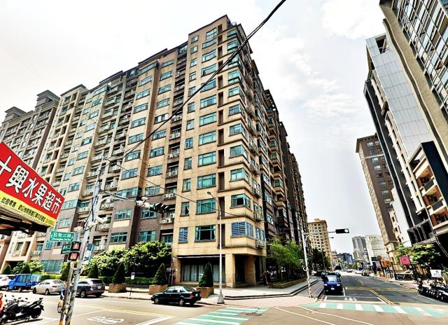 竹北市莊敬三路蔚藍海