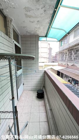 高雄岡山透天-8