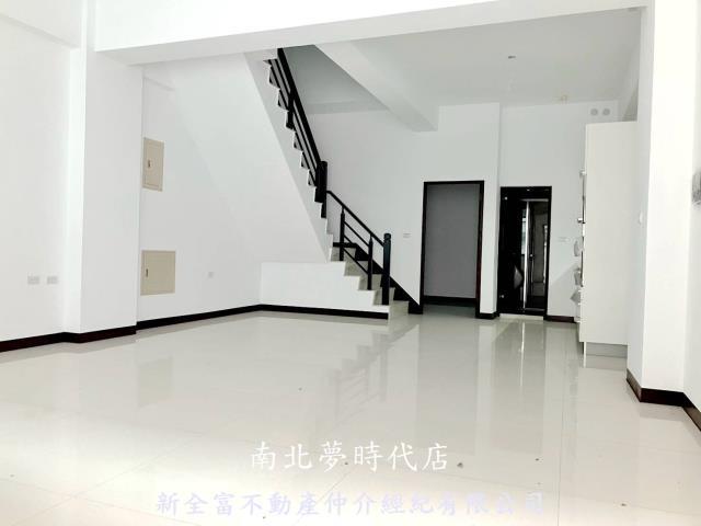 台南關廟透天-1