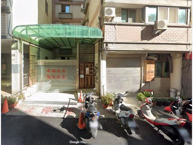 台中西屯華廈法拍-3
