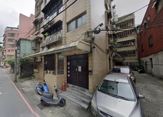 新北汐止法拍公寓-5
