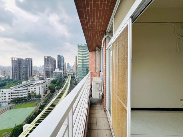 台中北屯華廈-9
