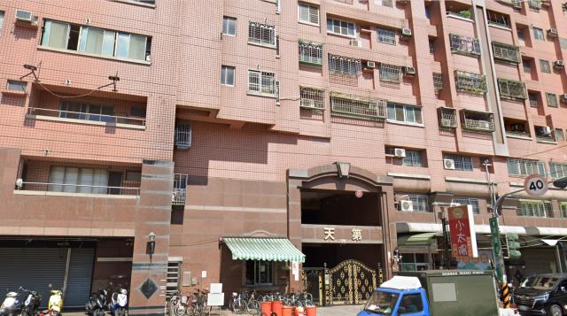 高雄岡山大樓法拍-6