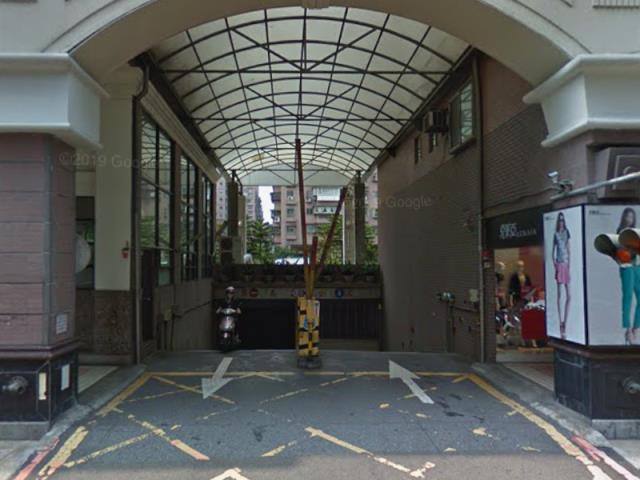 新莊拍賣大樓-7