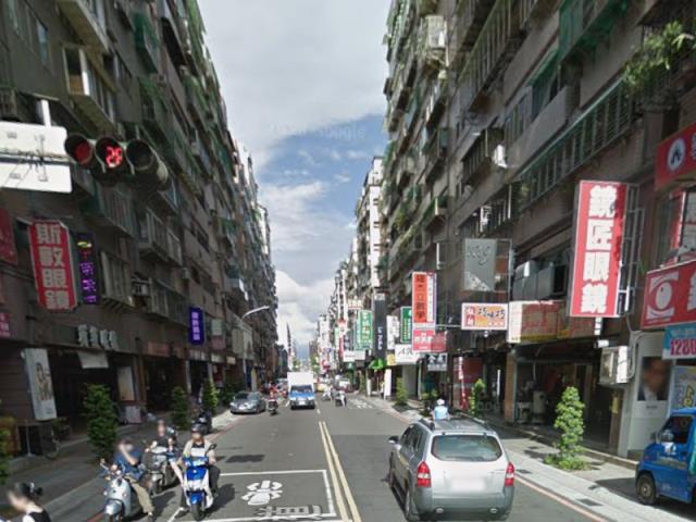 新莊拍賣大樓-8