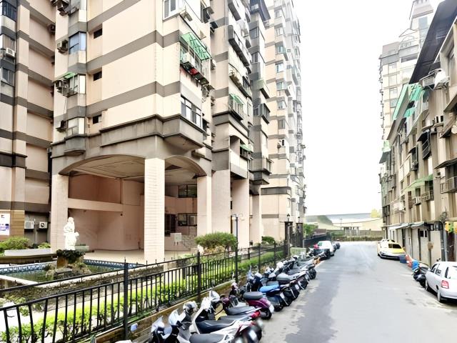 桃園平鎮法拍大樓-1