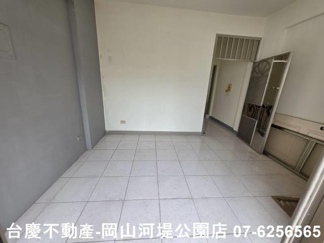 高雄楠梓透天-12