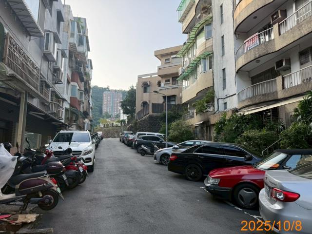 台北信義區法拍華廈-5