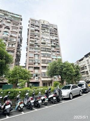 台北文山區法拍大樓-2