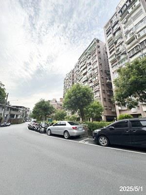 台北文山區法拍大樓-3