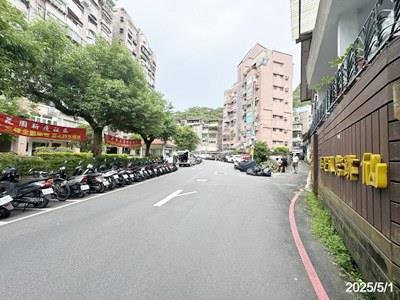 台北文山區法拍大樓-4
