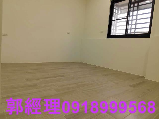 台南南區透天-12