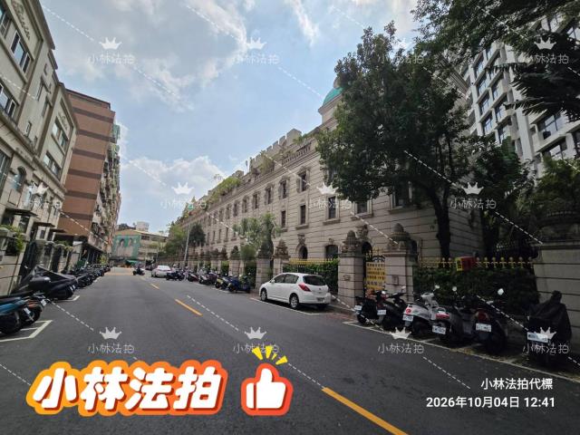 台中南屯法拍社區型臨路別墅-3