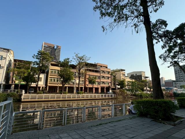 高雄三民區大樓法拍-6