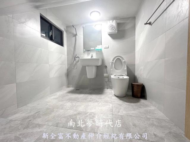 台南關廟透天-13