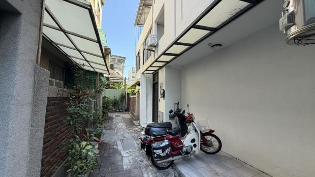 台南東區透天-2