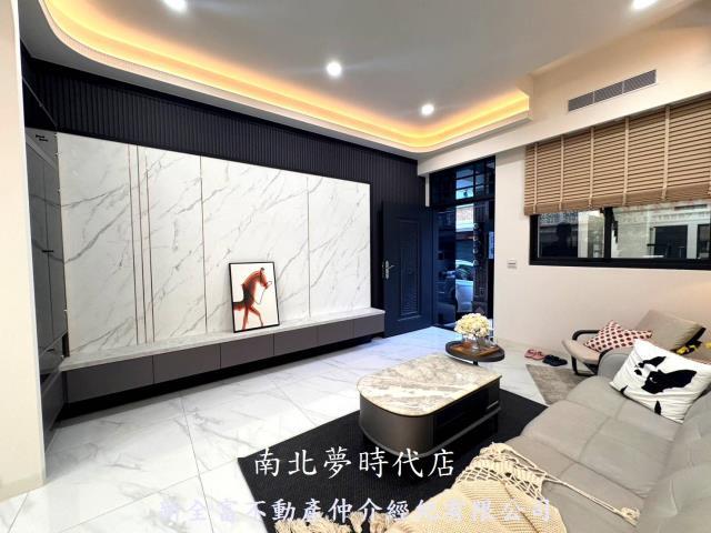 鹽埕透天-1