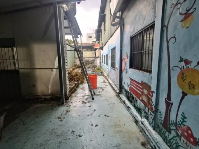 東區透天-11