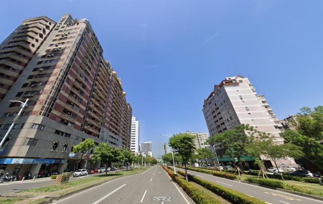 高雄新興區大樓法拍-8