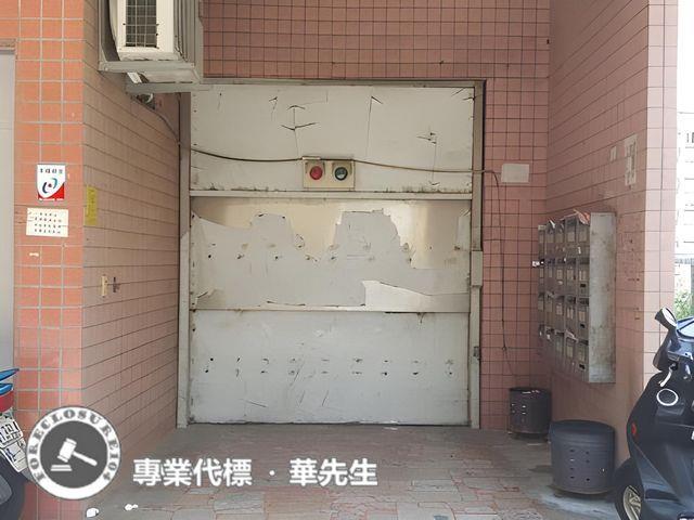 新北鶯歌法拍華廈-11